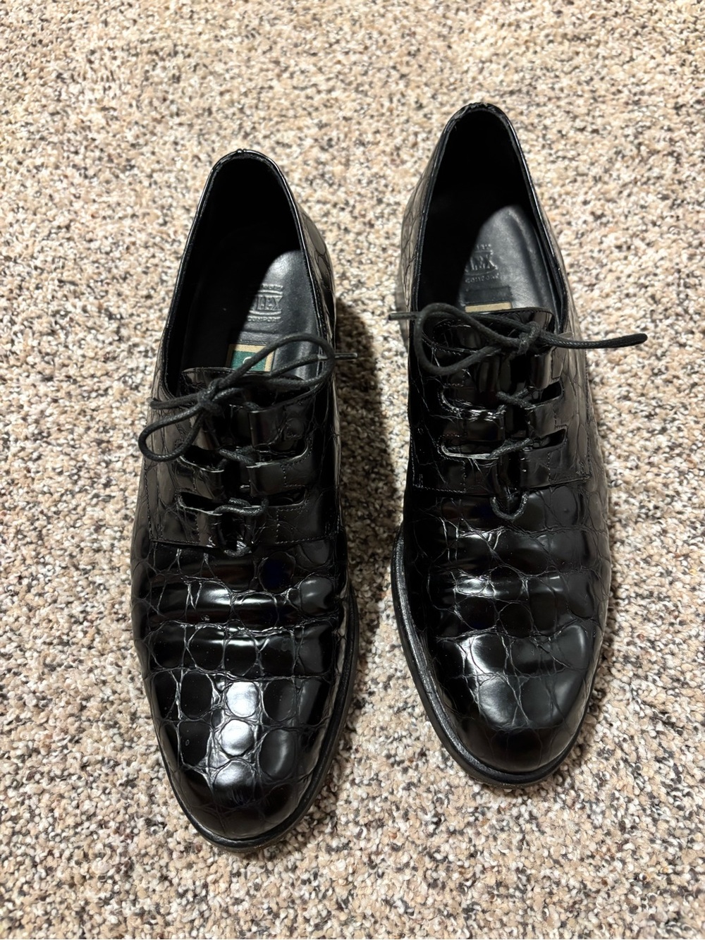 Cole Haan women’s Black Croc-Embossed Leather Lace-Up Dress Shoes